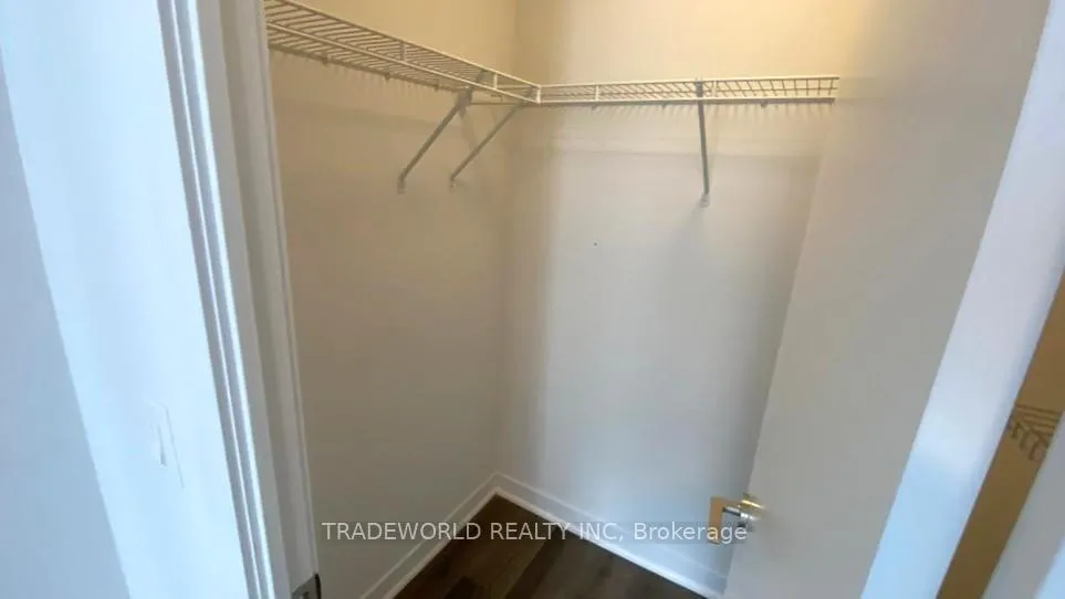 Photo 10 of Unit 915, 60 Berwick Avenue, Toronto, Yonge-Eglinton — HOMEH