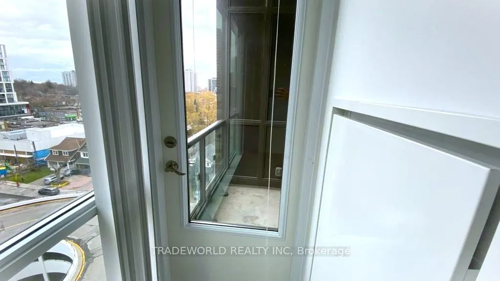 Photo 15 of Unit 915, 60 Berwick Avenue, Toronto, Yonge-Eglinton — HOMEH