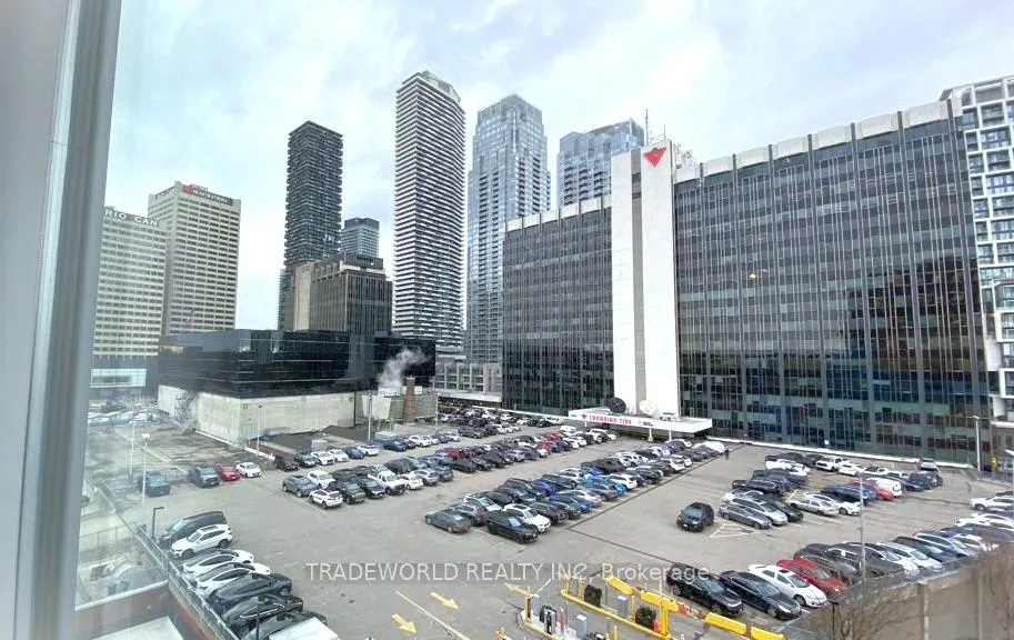 Photo 17 of Unit 915, 60 Berwick Avenue, Toronto, Yonge-Eglinton — HOMEH