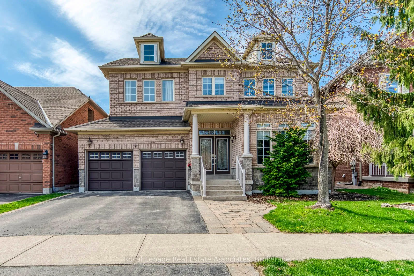 Photo 1 of 3349 Springflower Way, Oakville, Bronte — HOMEH