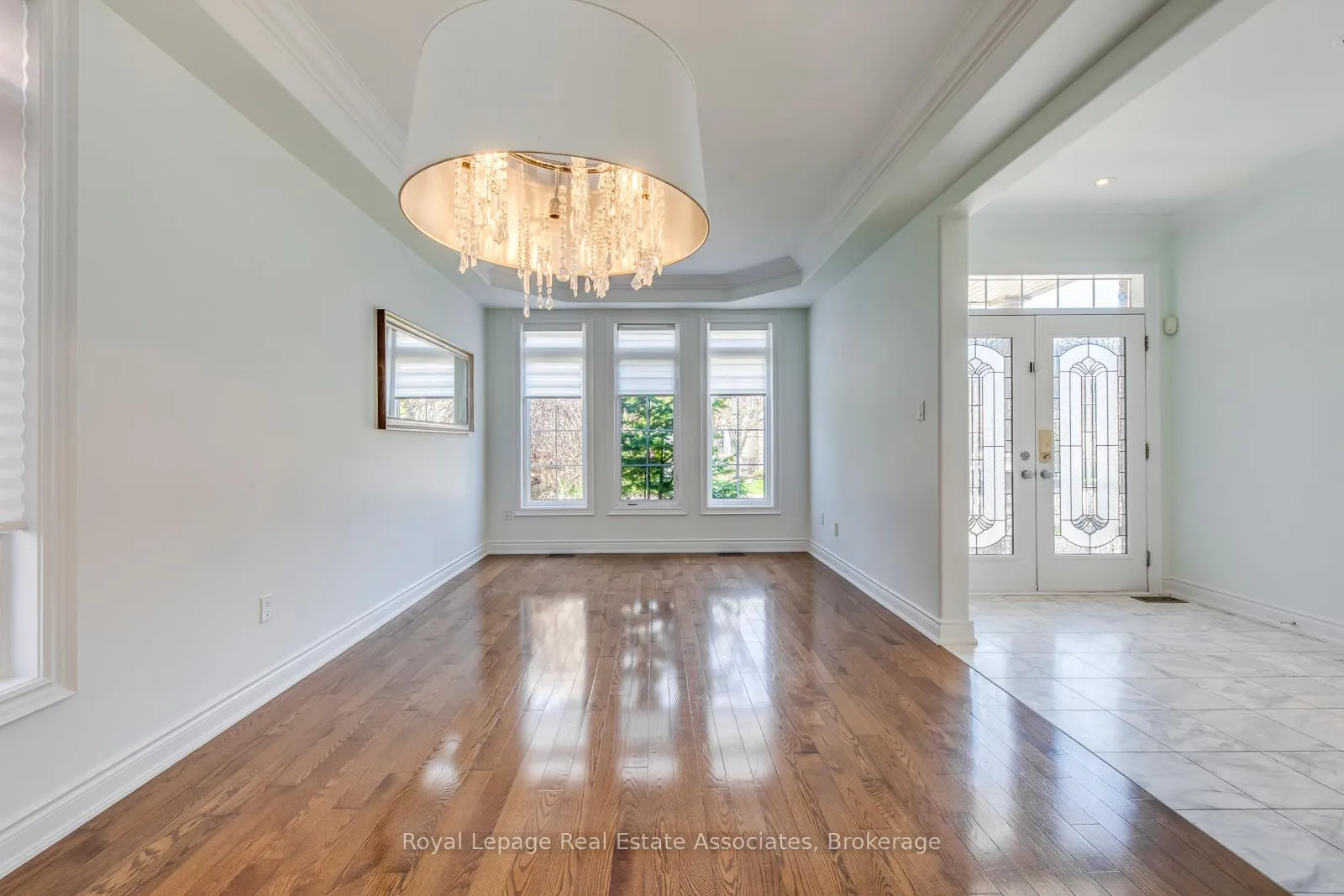 Photo 4 of 3349 Springflower Way, Oakville, Bronte — HOMEH