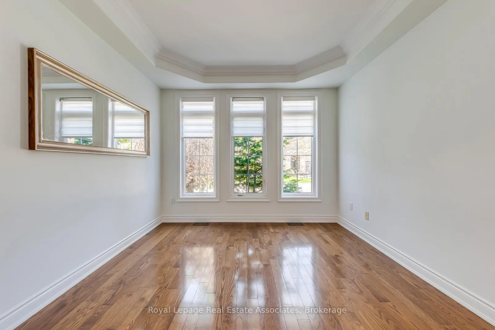 Photo 5 of 3349 Springflower Way, Oakville, Bronte — HOMEH