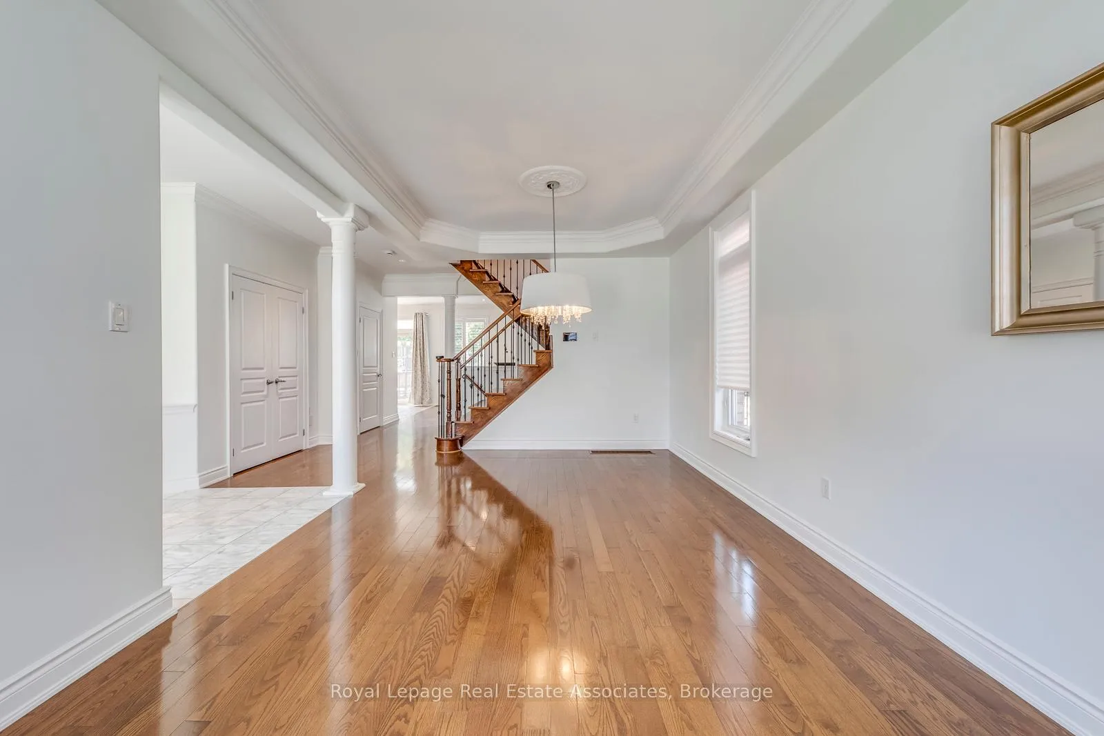 Photo 6 of 3349 Springflower Way, Oakville, Bronte — HOMEH