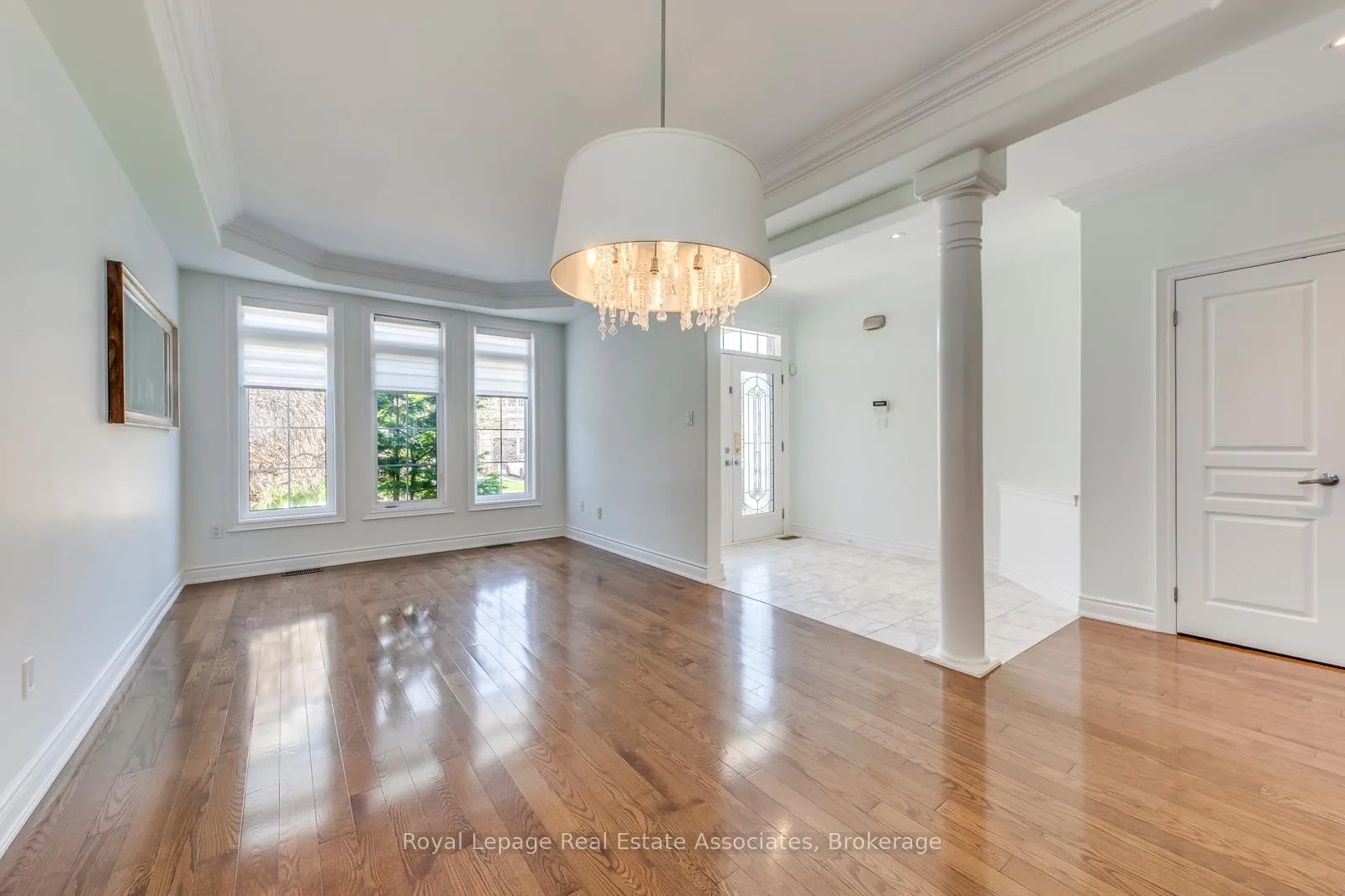 Photo 7 of 3349 Springflower Way, Oakville, Bronte — HOMEH