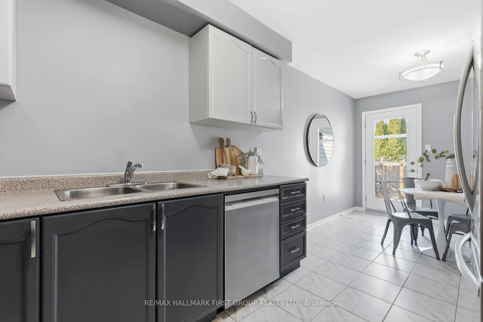 Photo 7 of 124 Brooking Street, Clarington, Bowmanville — HOMEH