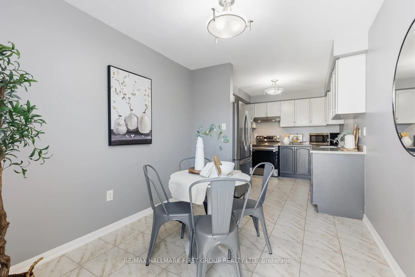 Photo 9 of 124 Brooking Street, Clarington, Bowmanville — HOMEH