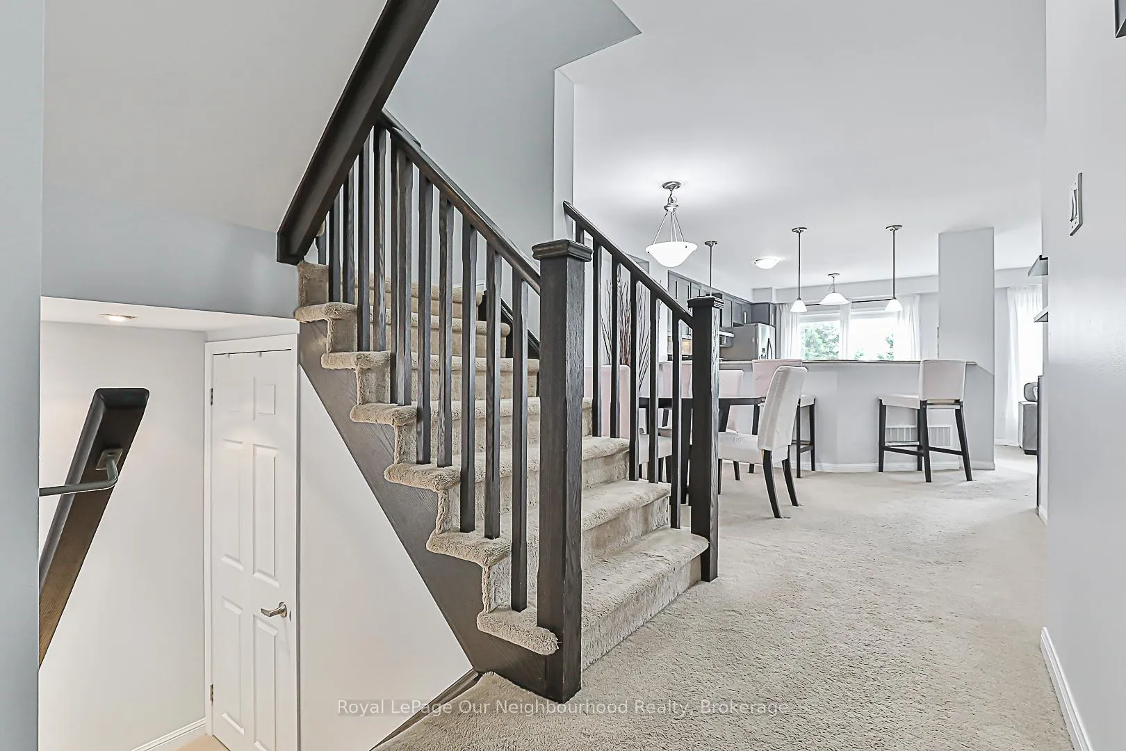 Photo 5 of 1882 Liatris Drive, Pickering, Duffin Heights — HOMEH