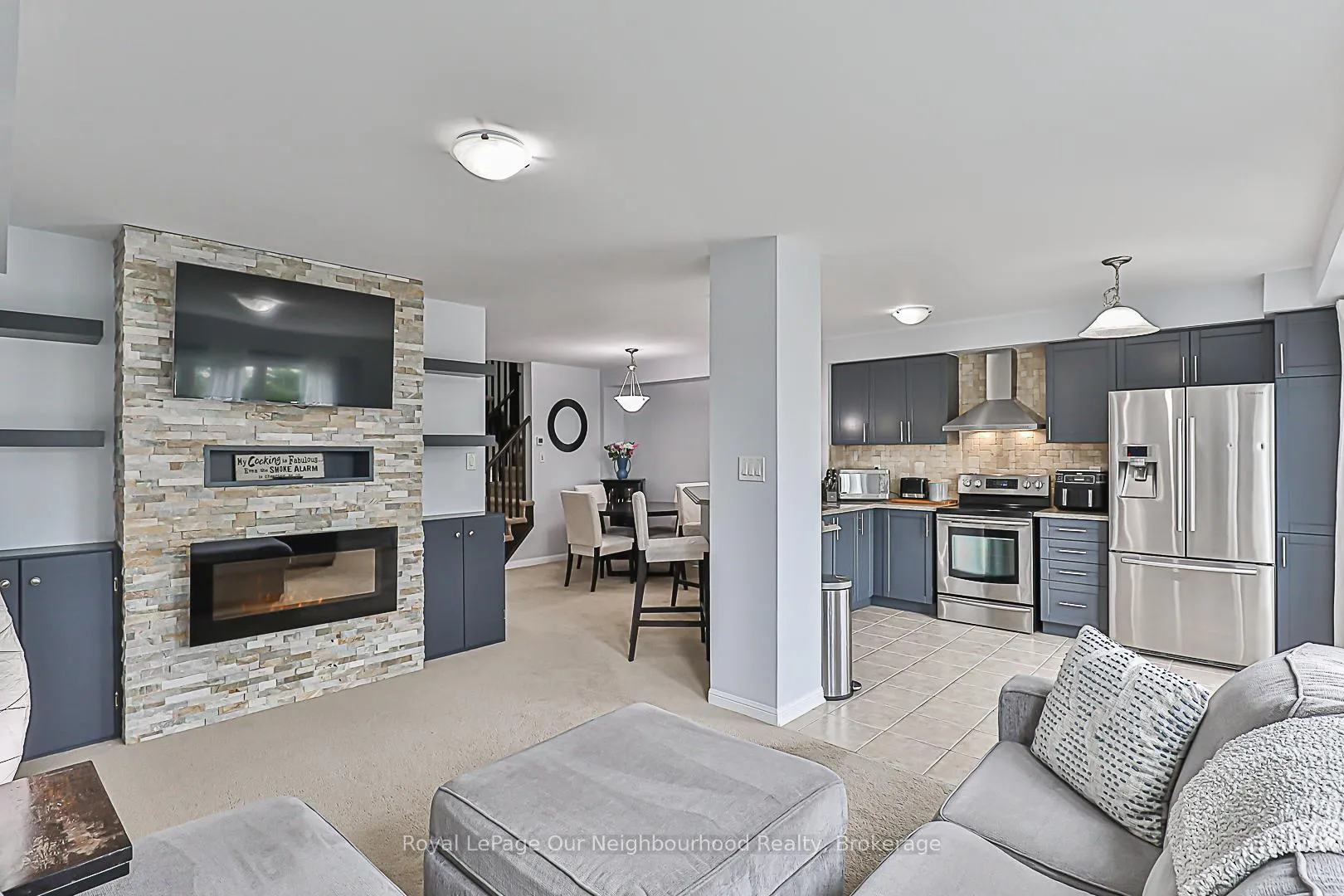 Photo 11 of 1882 Liatris Drive, Pickering, Duffin Heights — HOMEH