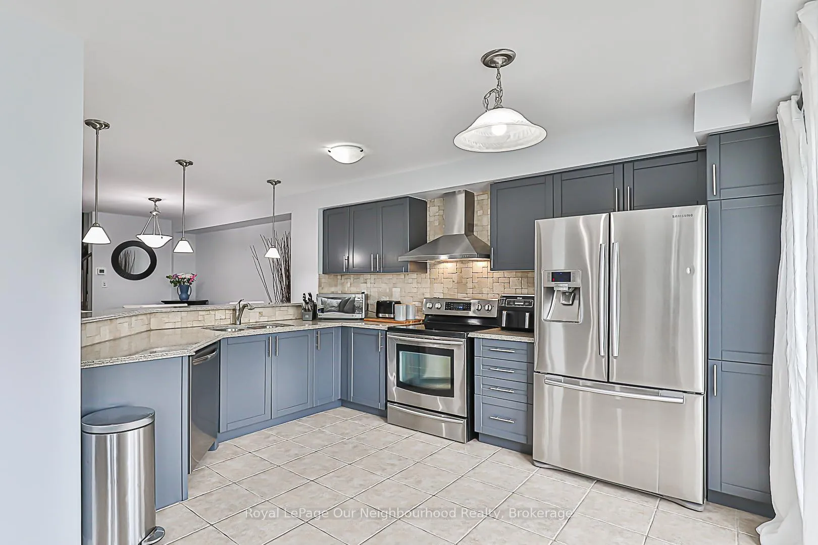 Photo 15 of 1882 Liatris Drive, Pickering, Duffin Heights — HOMEH
