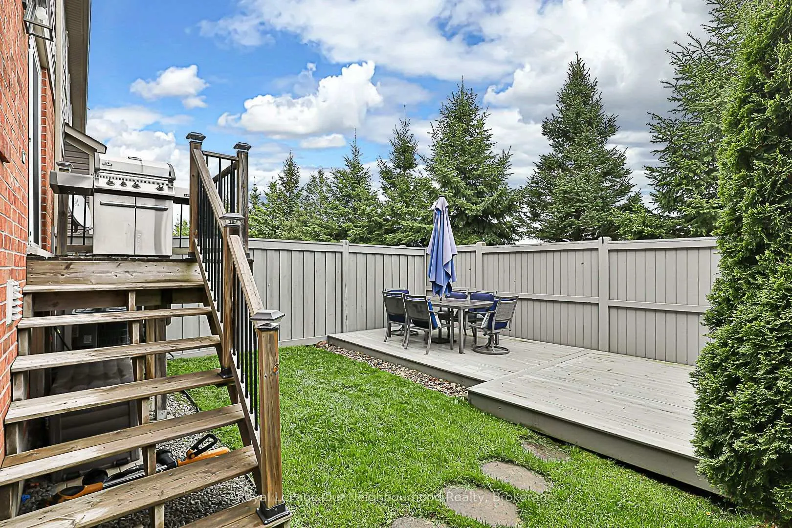Photo 36 of 1882 Liatris Drive, Pickering, Duffin Heights — HOMEH