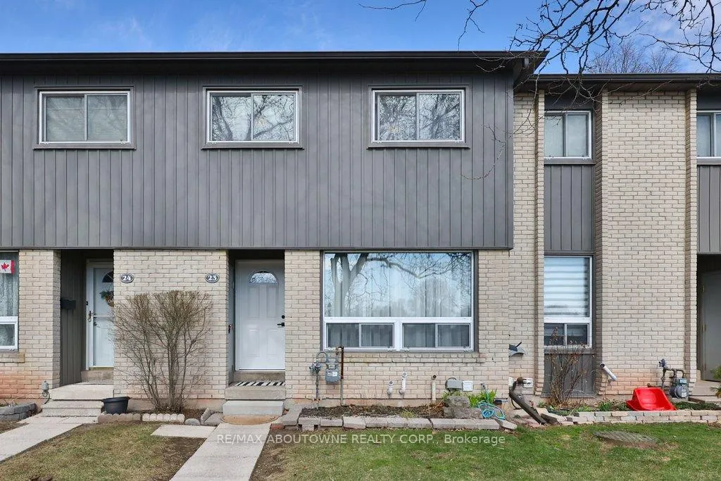 Photo 1 of Unit 23, 1525 Elm Road, Oakville, College Park — HOMEH