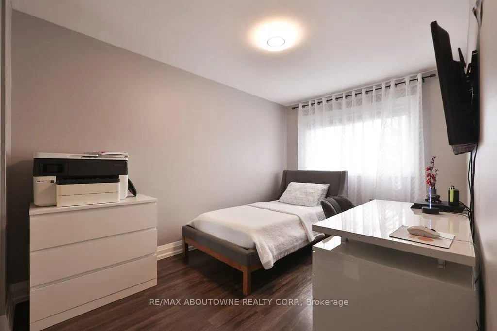 Photo 12 of Unit 23, 1525 Elm Road, Oakville, College Park — HOMEH