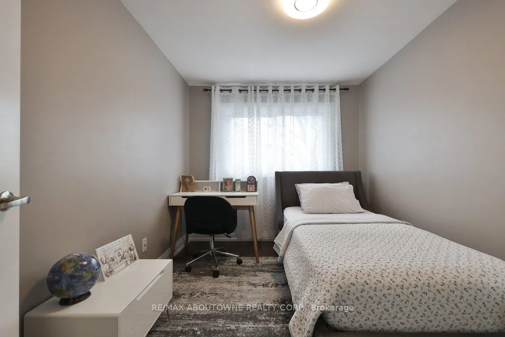 Photo 13 of Unit 23, 1525 Elm Road, Oakville, College Park — HOMEH