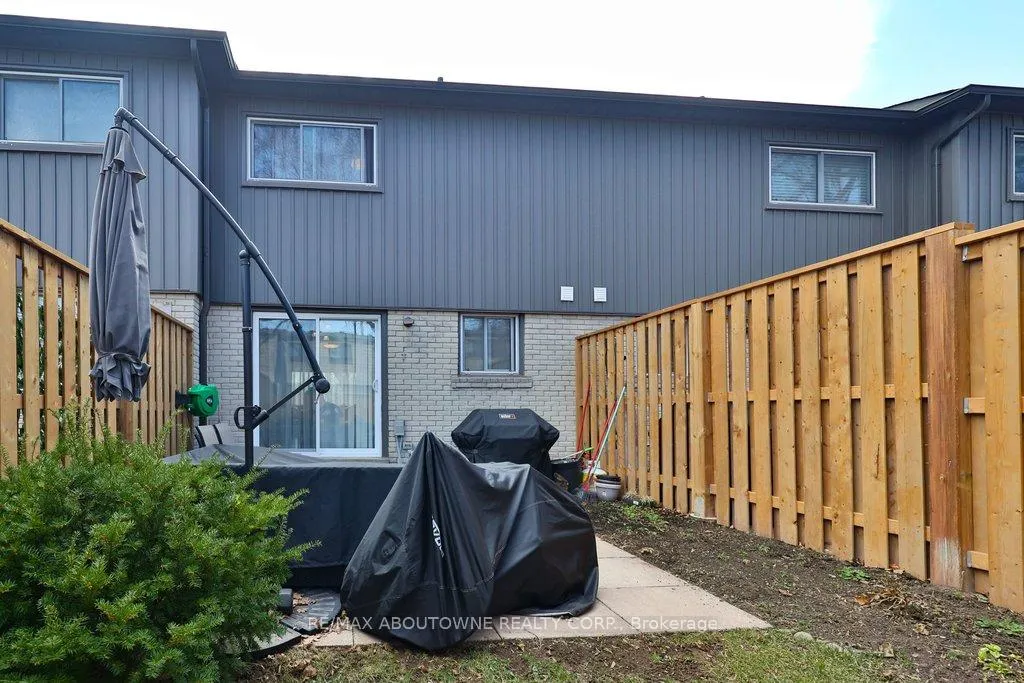 Photo 18 of Unit 23, 1525 Elm Road, Oakville, College Park — HOMEH