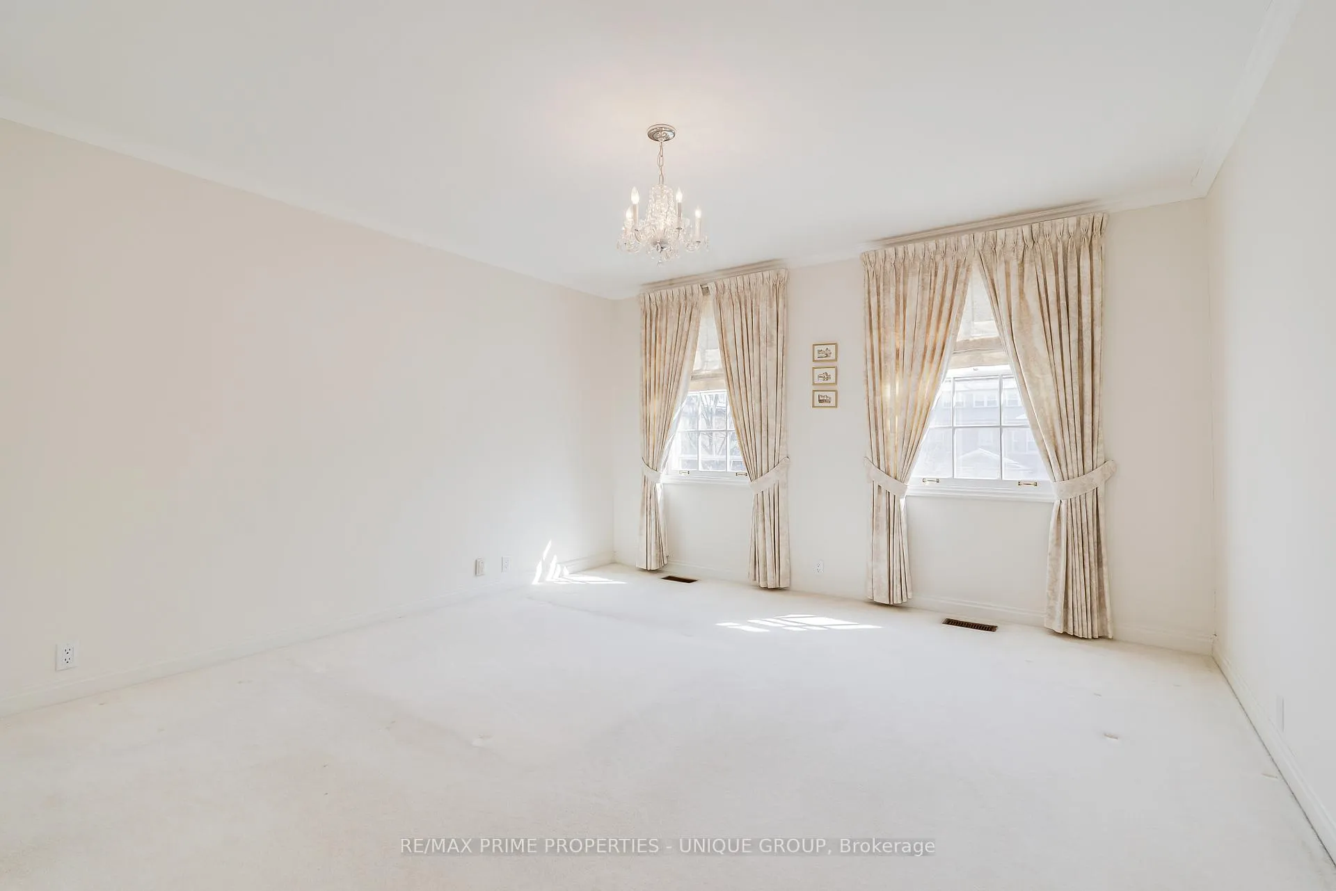 Photo 23 of 62 A Glen Road, Toronto, Rosedale-Moore Park — HOMEH