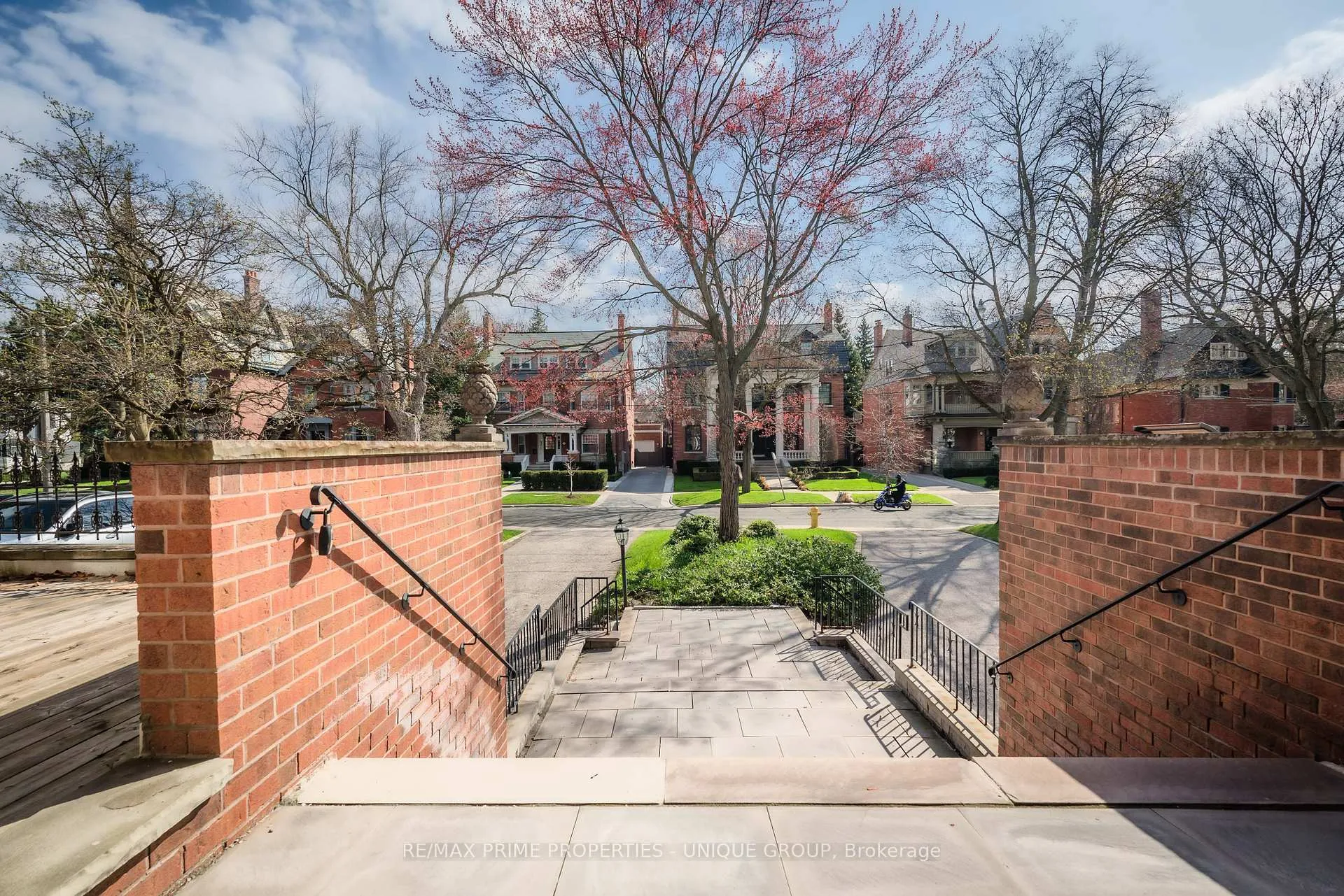 Photo 38 of 62 A Glen Road, Toronto, Rosedale-Moore Park — HOMEH