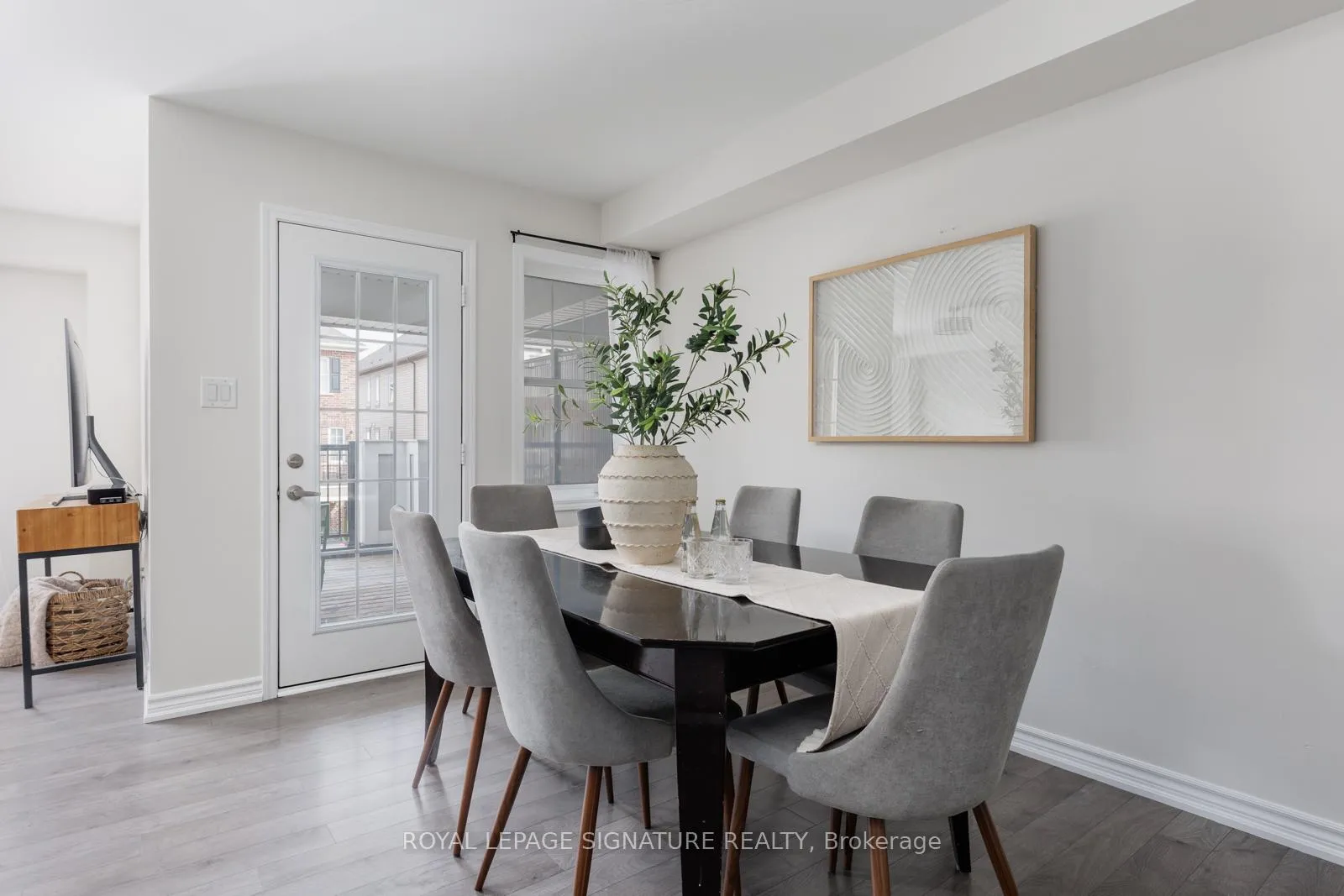 Photo 10 of 554 Buckeye Court, Milton, Cobban — HOMEH