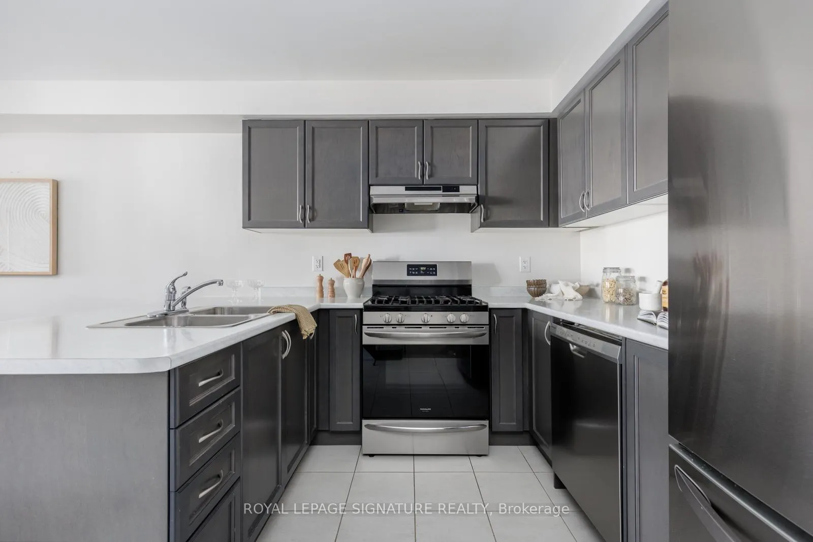 Photo 14 of 554 Buckeye Court, Milton, Cobban — HOMEH