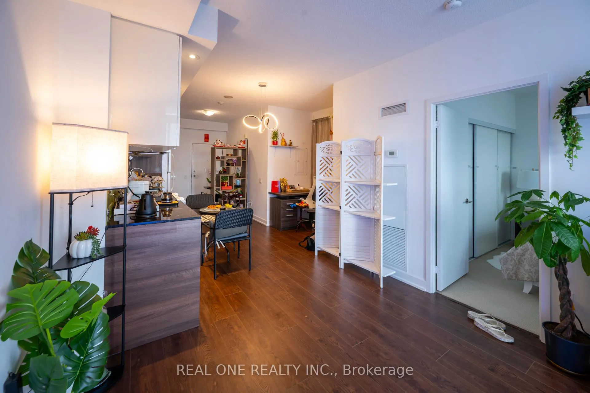 Photo 6 of Unit 2802, 121 Mcmahon Drive, North York, Bayview Village — HOMEH
