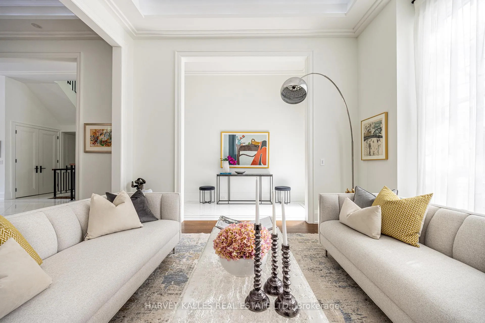 Photo 4 of 264 Cortleigh Boulevard, Toronto, Lawrence Park South — HOMEH