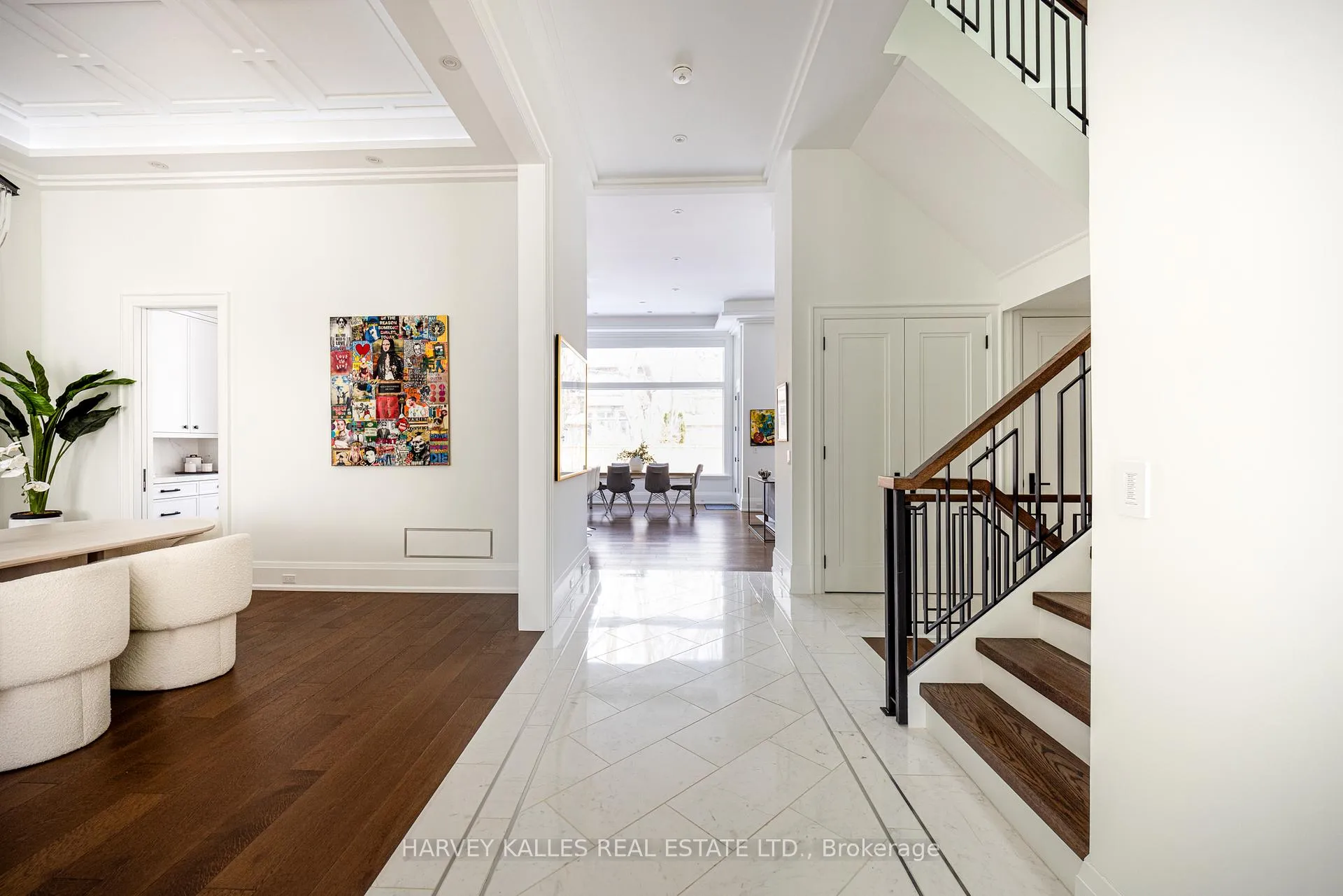 Photo 6 of 264 Cortleigh Boulevard, Toronto, Lawrence Park South — HOMEH