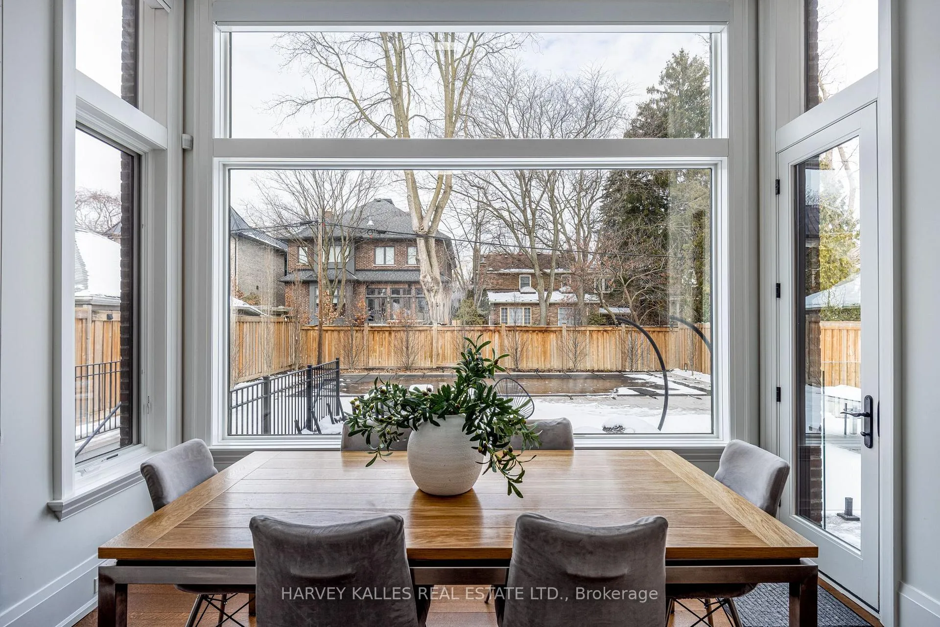 Photo 14 of 264 Cortleigh Boulevard, Toronto, Lawrence Park South — HOMEH