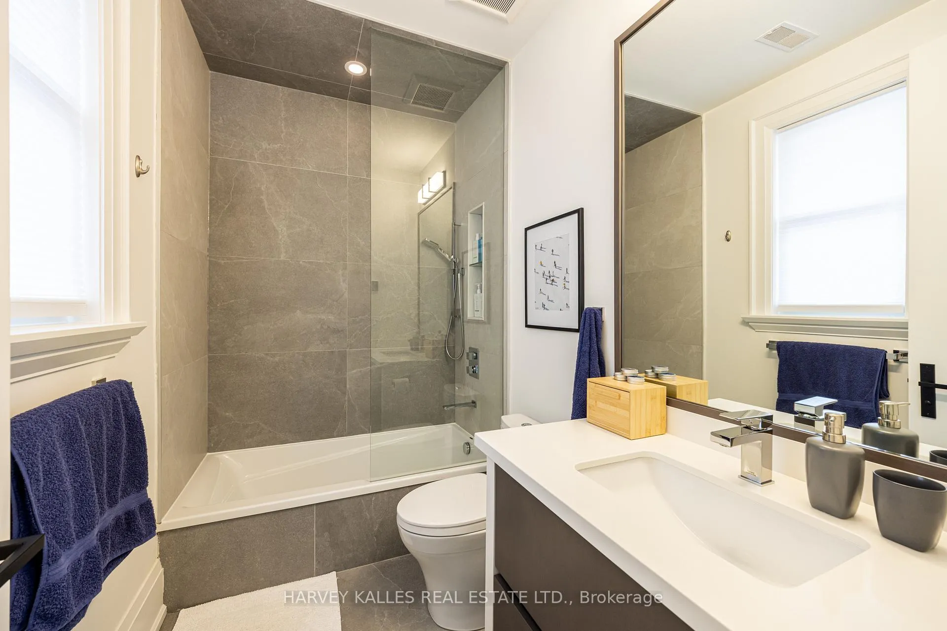 Photo 33 of 264 Cortleigh Boulevard, Toronto, Lawrence Park South — HOMEH