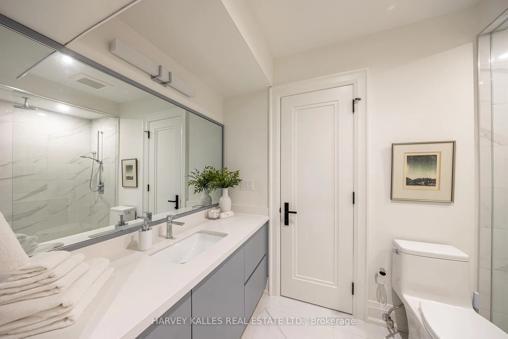 Photo 45 of 264 Cortleigh Boulevard, Toronto, Lawrence Park South — HOMEH