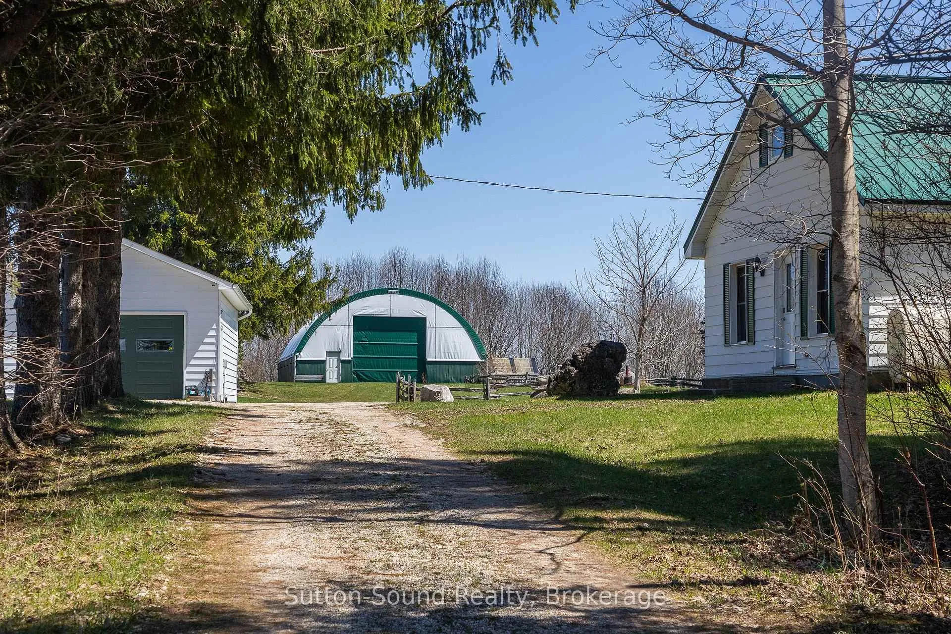 Photo 1 of 396669 2 Concession, Chatsworth — HOMEH