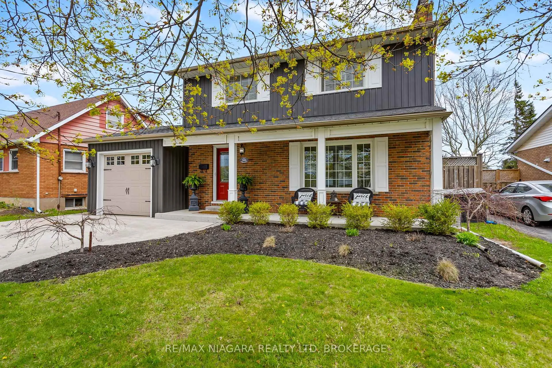Photo 2 of 7080 Adams Avenue, Niagara Falls, Arad/Fallsview — HOMEH