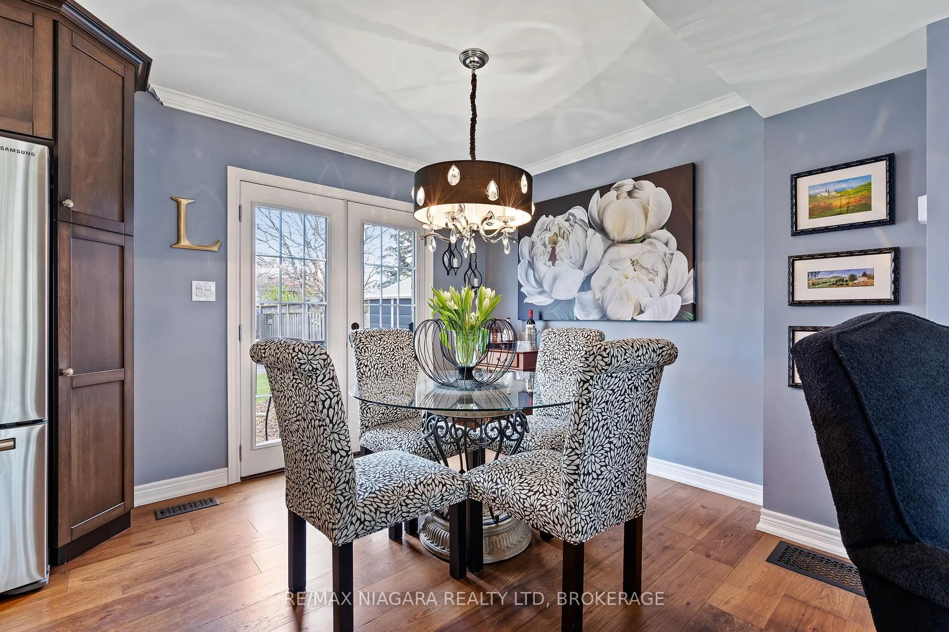 Photo 10 of 7080 Adams Avenue, Niagara Falls, Arad/Fallsview — HOMEH