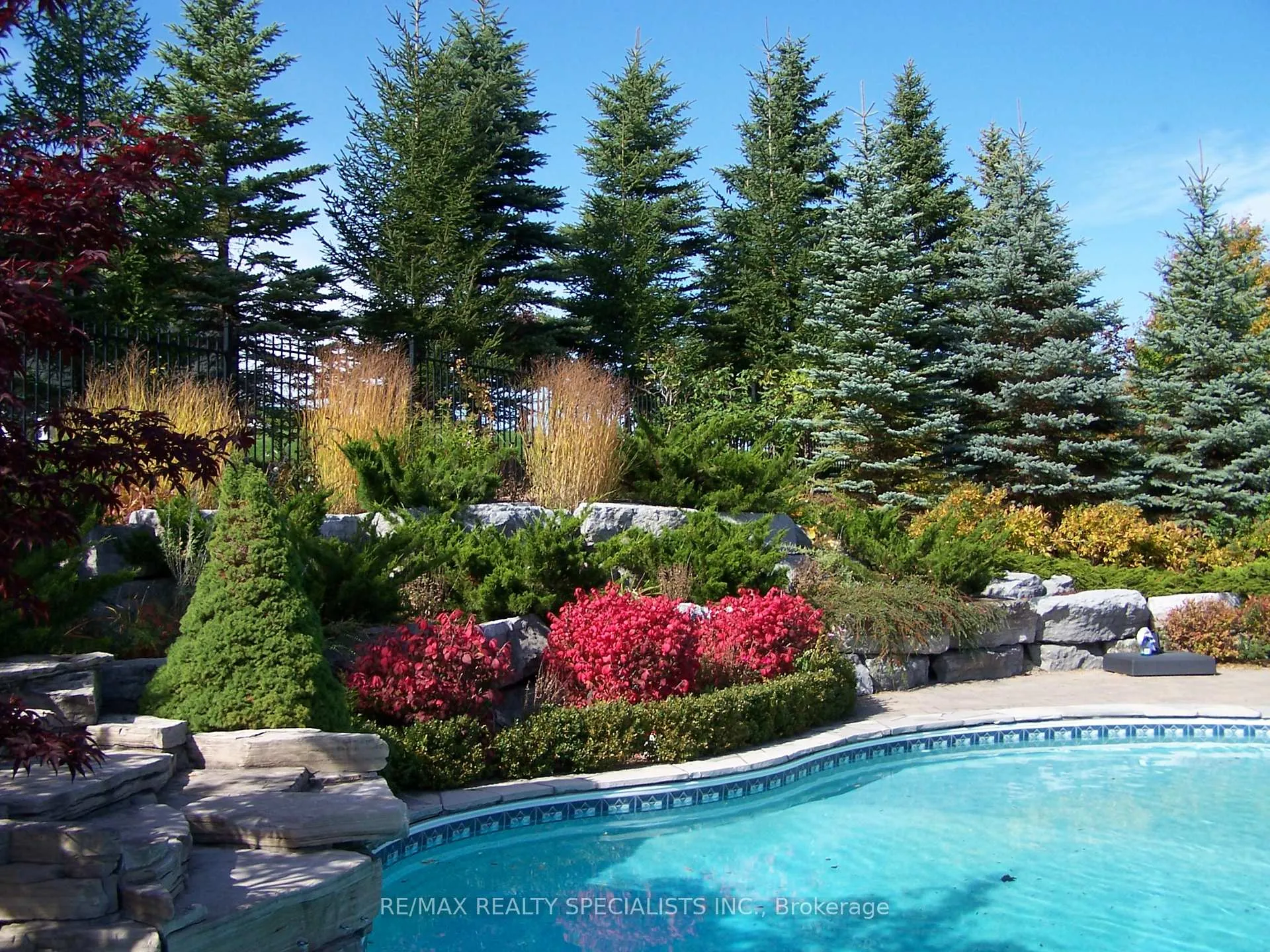 Photo 5 of 2 Valley Hill Drive, Caledon, Palgrave — HOMEH