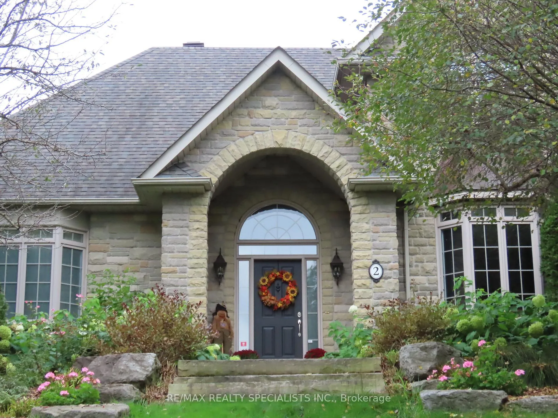 Photo 7 of 2 Valley Hill Drive, Caledon, Palgrave — HOMEH