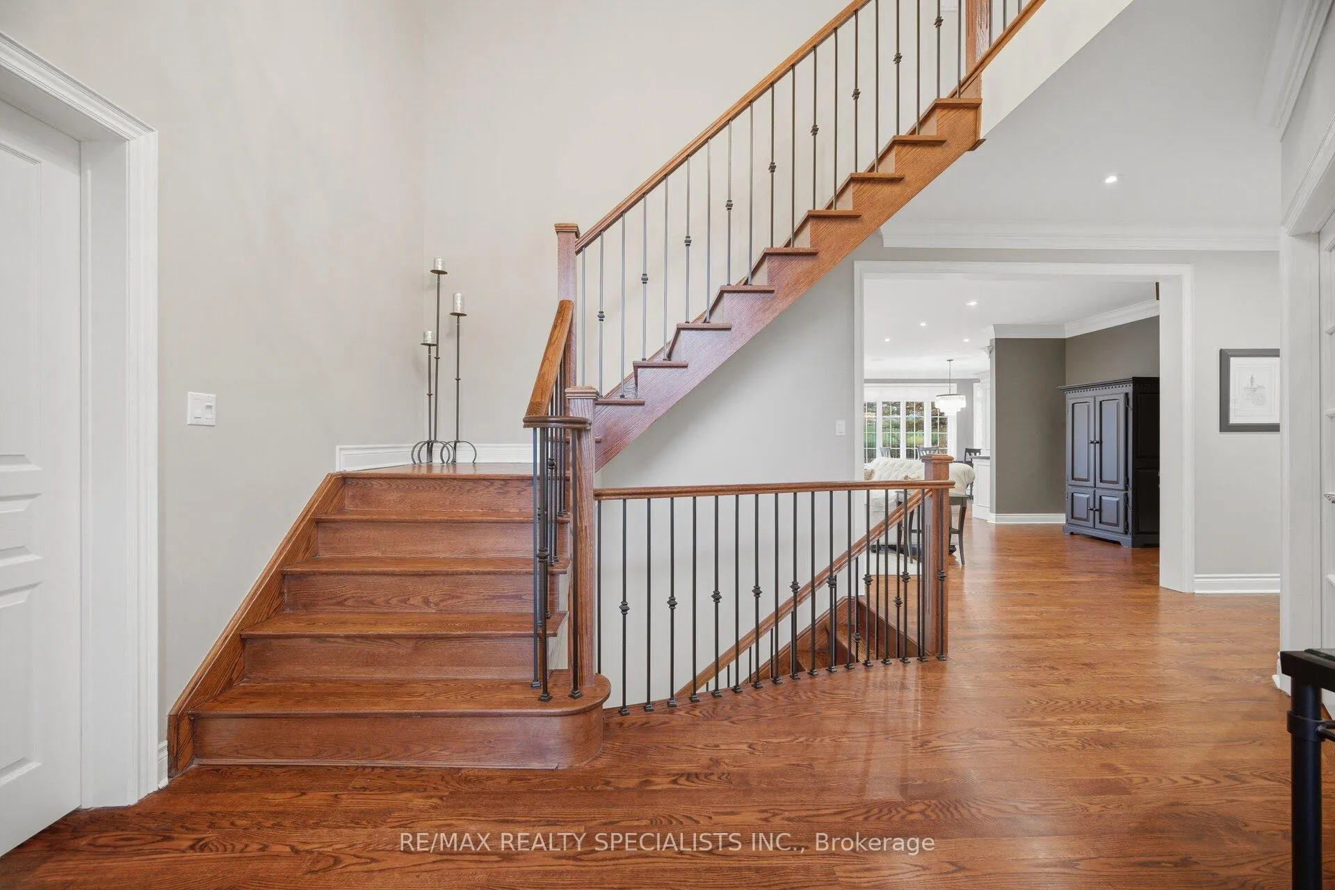 Photo 10 of 2 Valley Hill Drive, Caledon, Palgrave — HOMEH