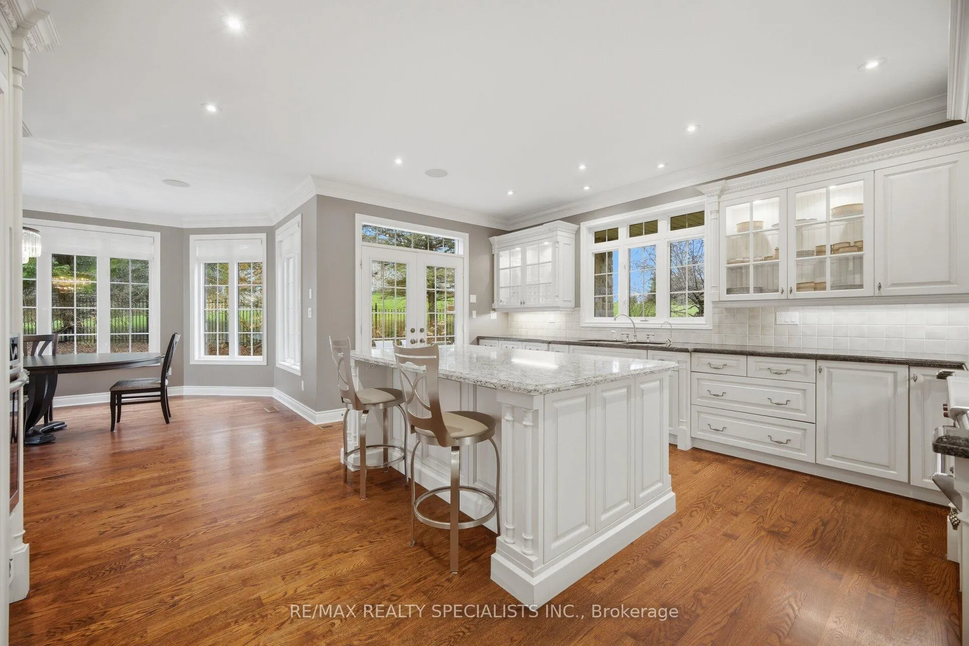Photo 16 of 2 Valley Hill Drive, Caledon, Palgrave — HOMEH