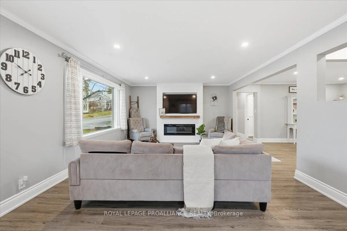 Photo 10 of 60 John Street, Stirling-Rawdon, Stirling Ward — HOMEH
