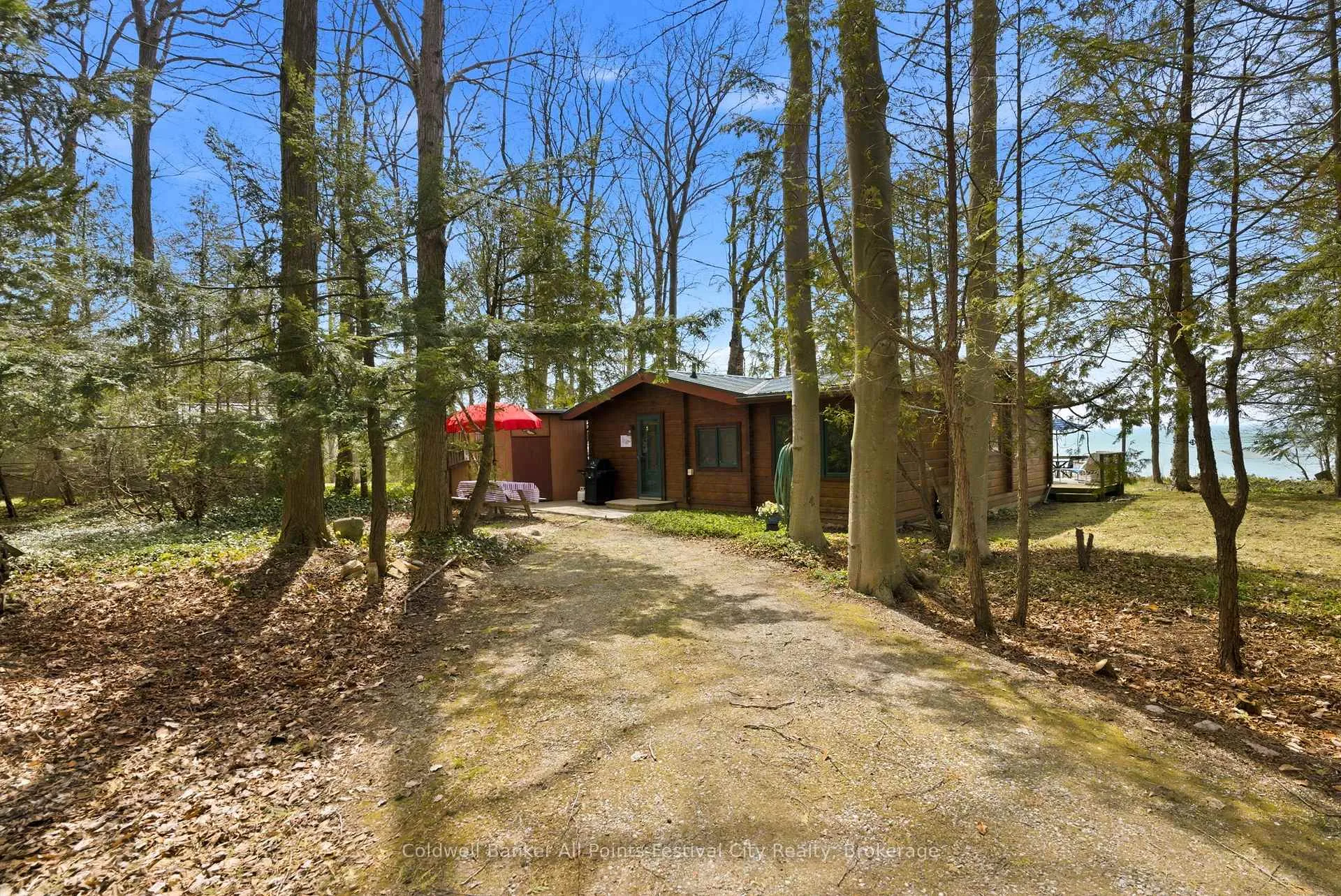 Front of 74515 Woodland Drive