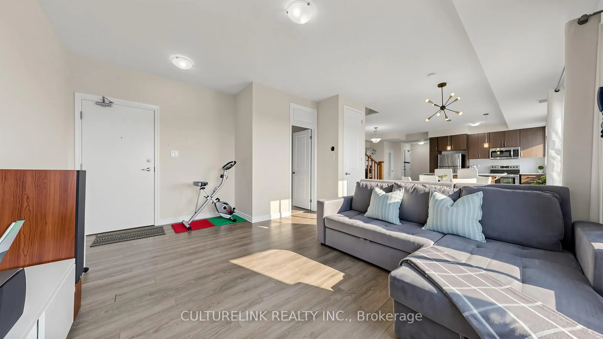 Photo 6 of Unit 605, 1148 Dragonfly Avenue, Pickering, Rural Pickering — HOMEH