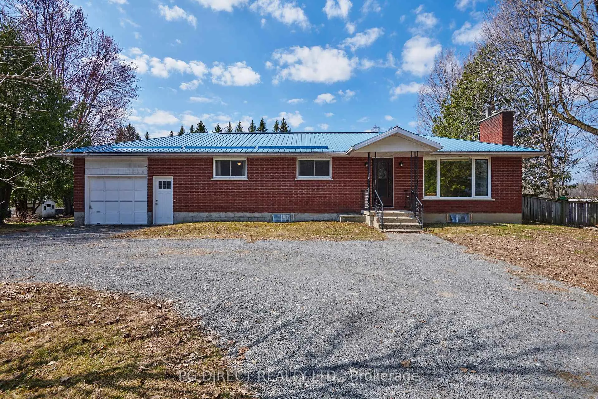 Photo 1 of 319 Nieman Drive, McNab/Braeside, Mcnab/Braeside Twps — HOMEH