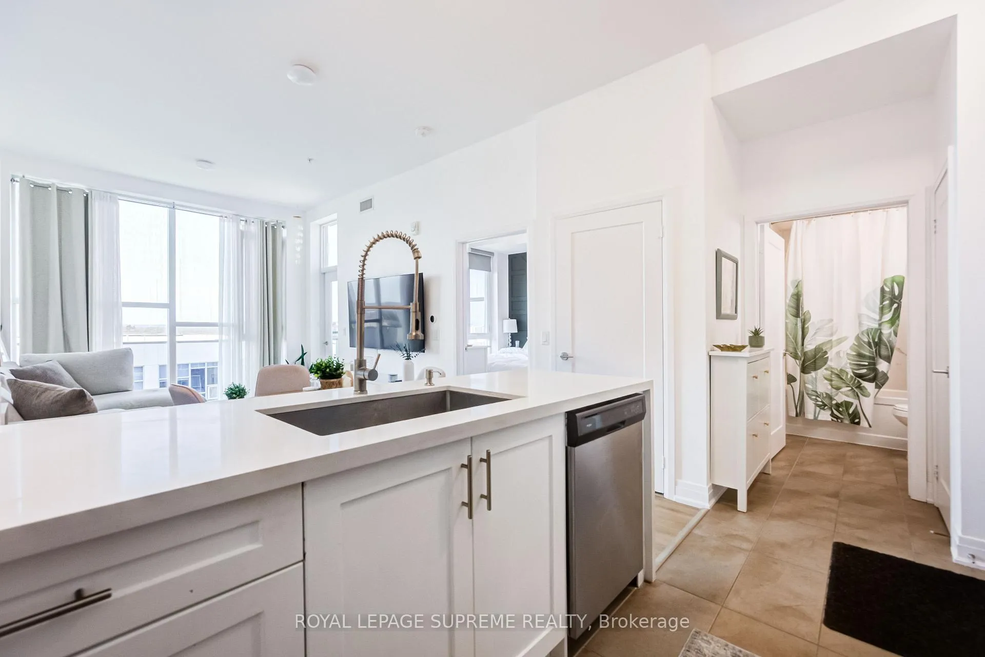 Photo 13 of Unit 639, 16 Concord Place, Grimsby, Grimsby Beach — HOMEH
