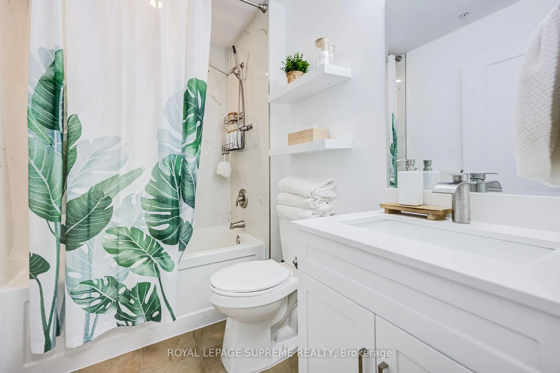 Photo 14 of Unit 639, 16 Concord Place, Grimsby, Grimsby Beach — HOMEH