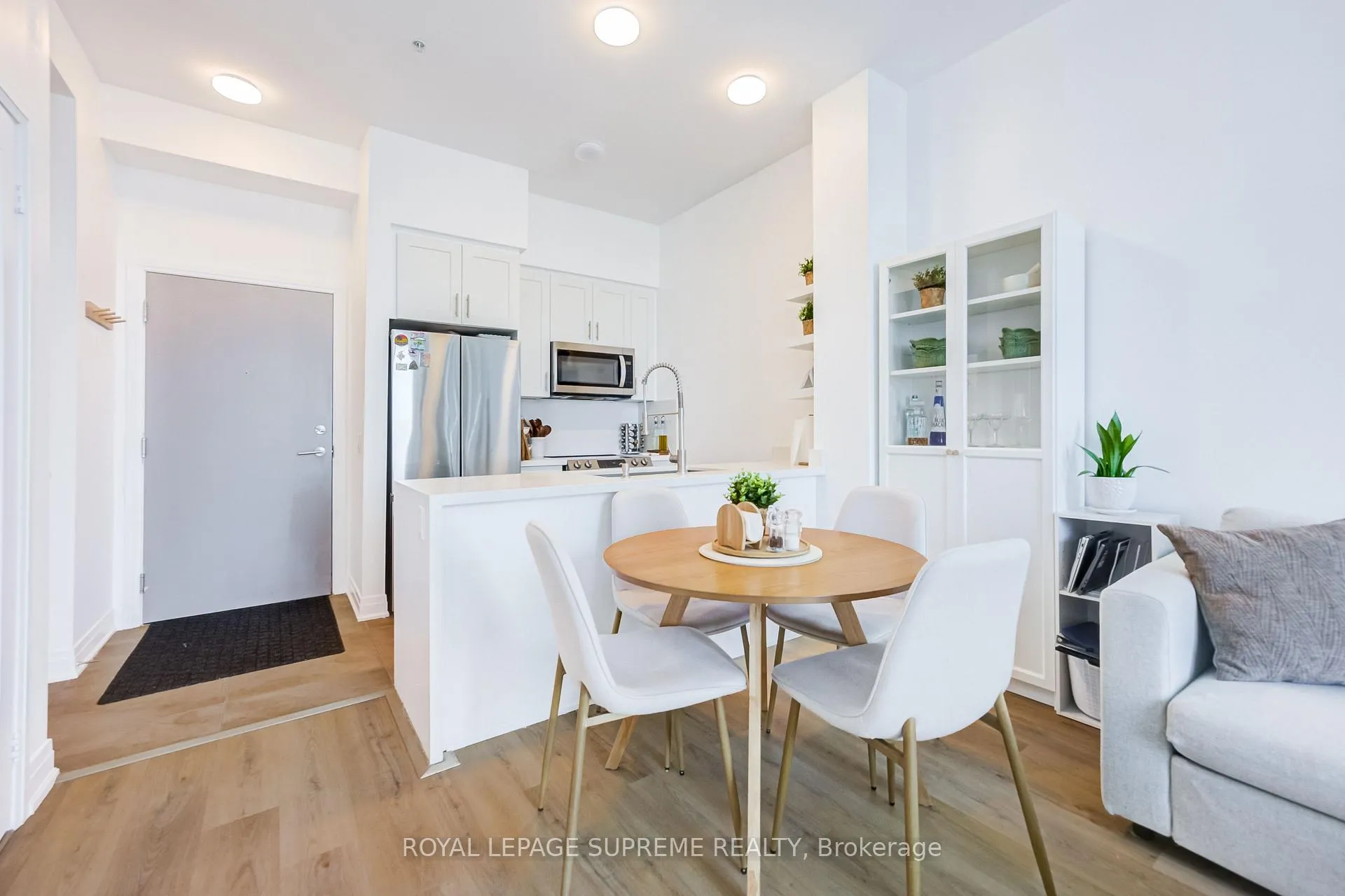 Photo 18 of Unit 639, 16 Concord Place, Grimsby, Grimsby Beach — HOMEH
