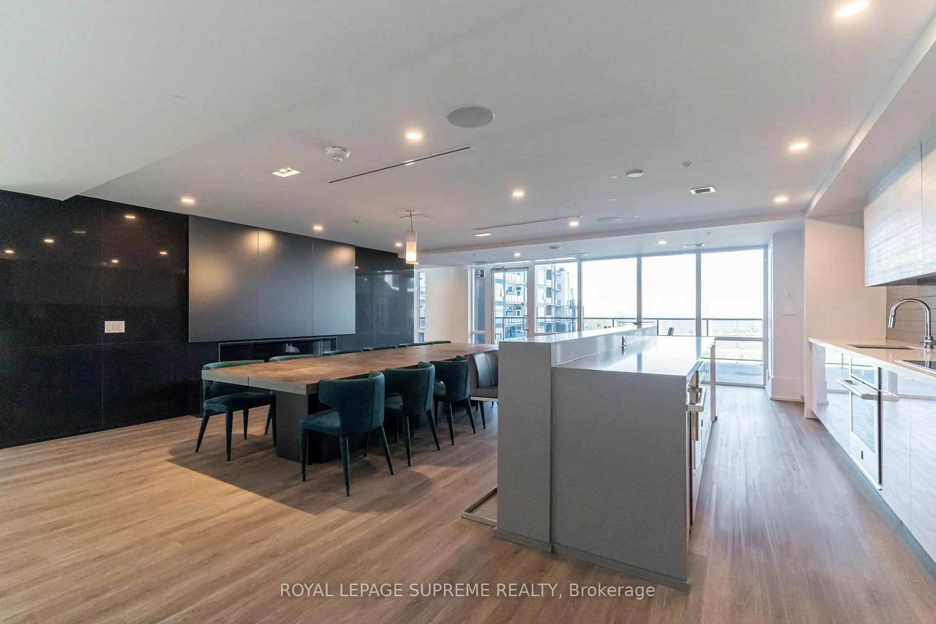 Photo 34 of Unit 639, 16 Concord Place, Grimsby, Grimsby Beach — HOMEH