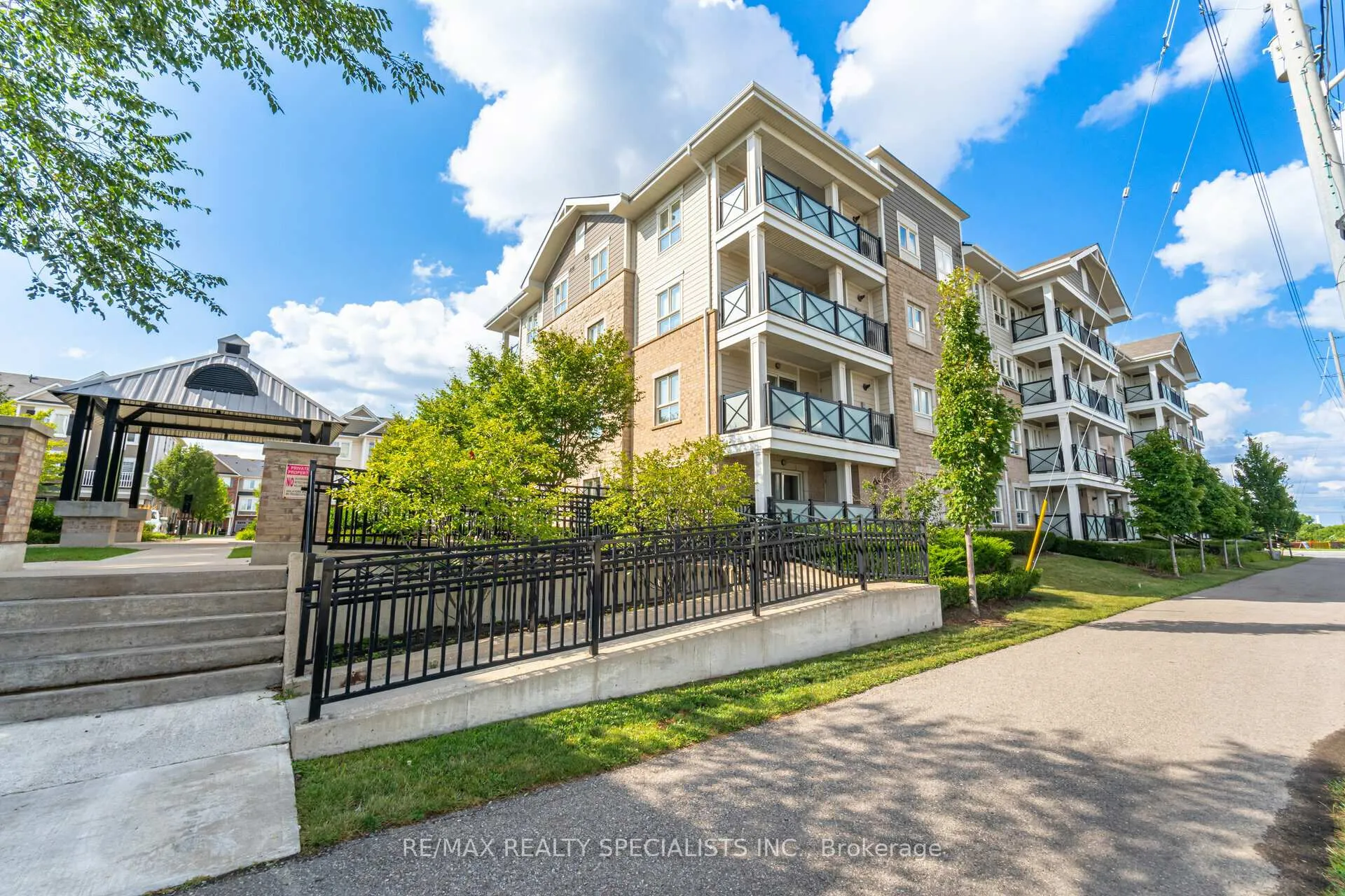 Photo 17 of Unit 411, 1005 Nadalin Heights, Milton, Willmott — HOMEH