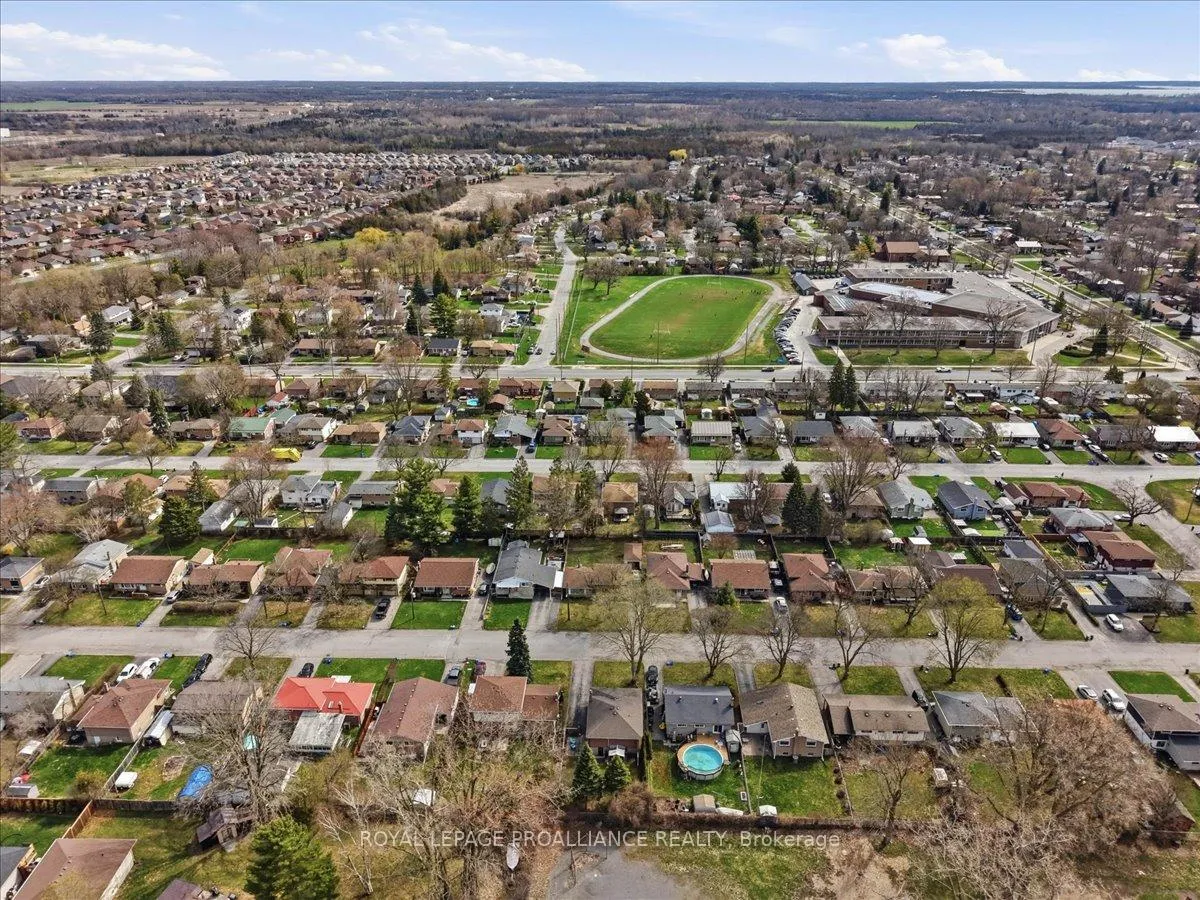 Photo 33 of 30 Lambert Drive, Belleville, Belleville Ward — HOMEH