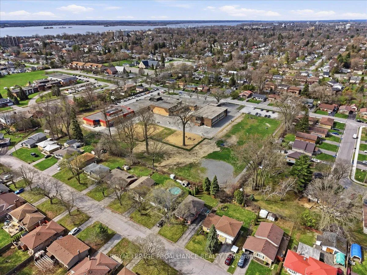 Photo 34 of 30 Lambert Drive, Belleville, Belleville Ward — HOMEH
