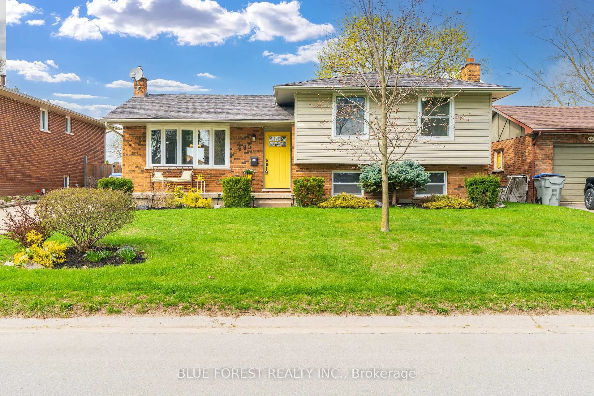 Photo 4 of 485 Maple Street, Strathroy-Caradoc, NW — HOMEH