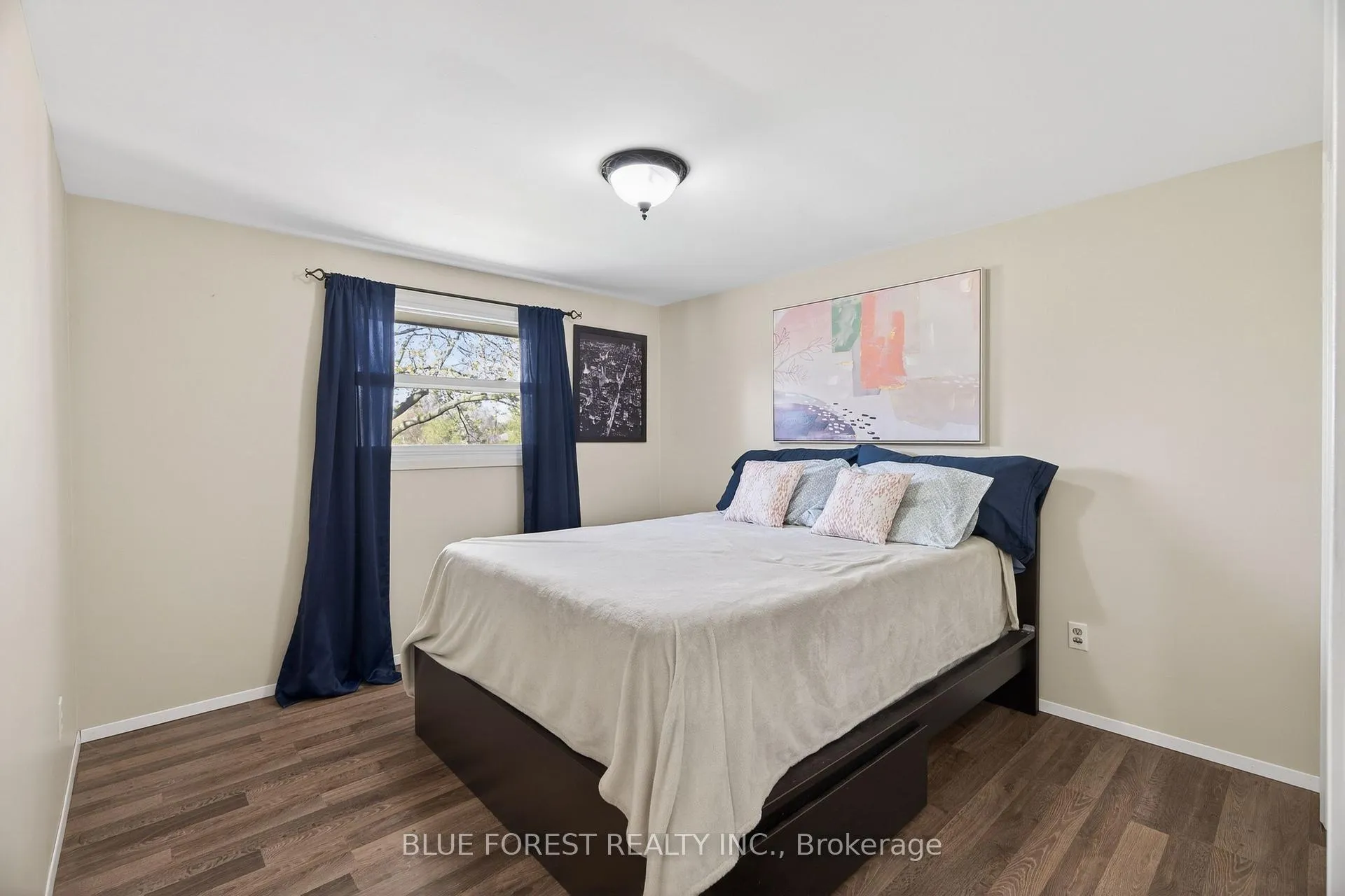 Photo 23 of 485 Maple Street, Strathroy-Caradoc, NW — HOMEH