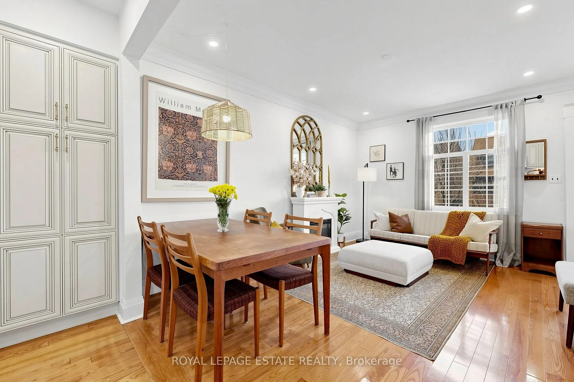 Photo 7 of 823 Sammon Avenue, Toronto, Danforth Village-East York — HOMEH