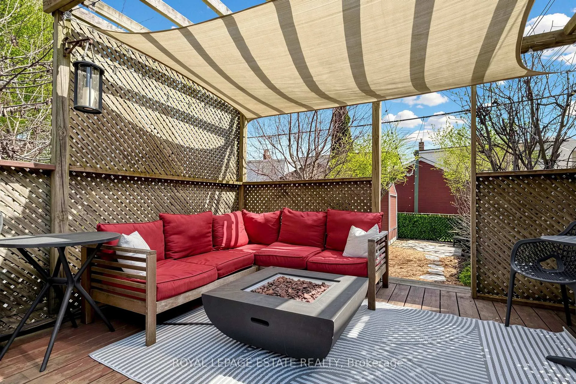 Photo 29 of 823 Sammon Avenue, Toronto, Danforth Village-East York — HOMEH